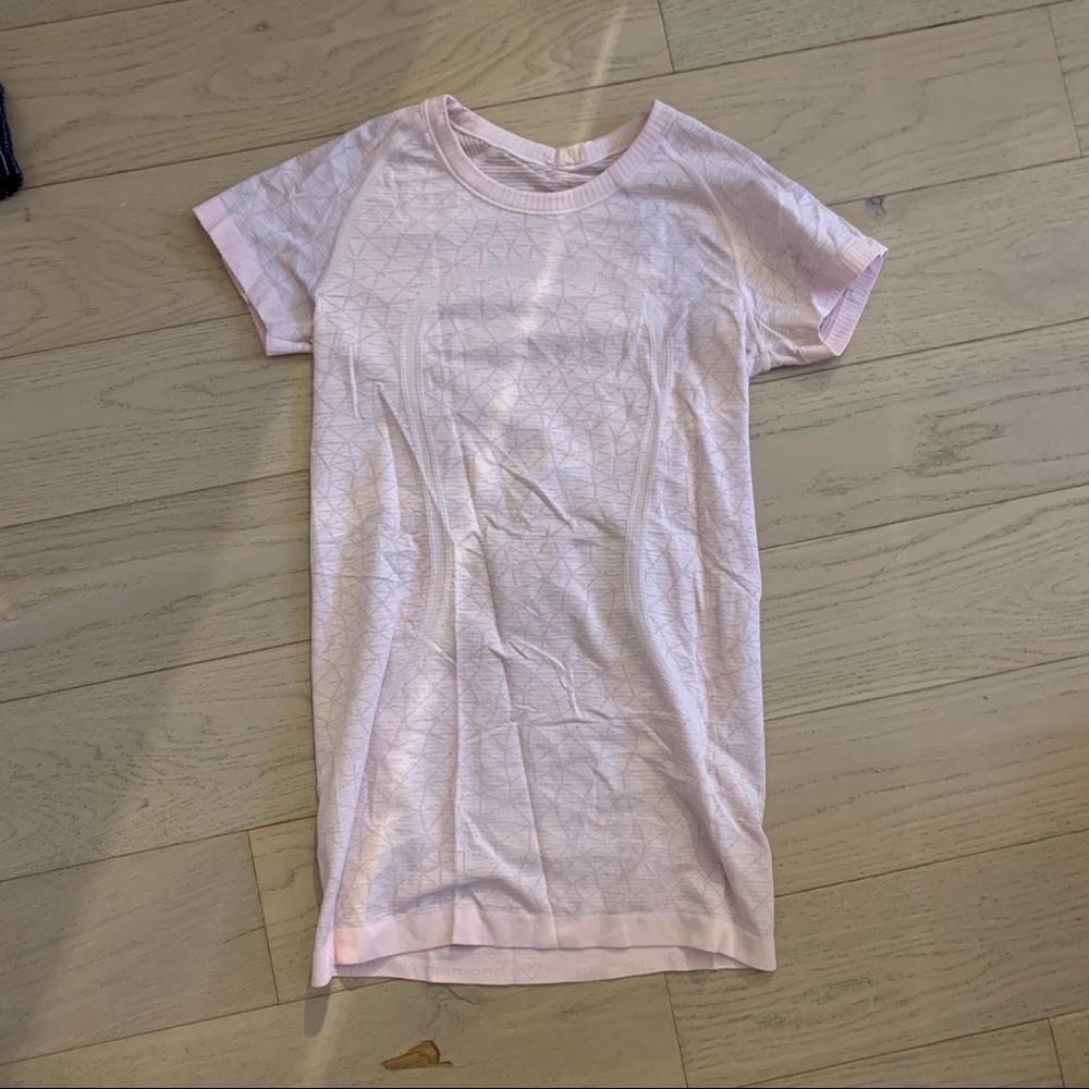 Lululemon pink swiftly tech tee